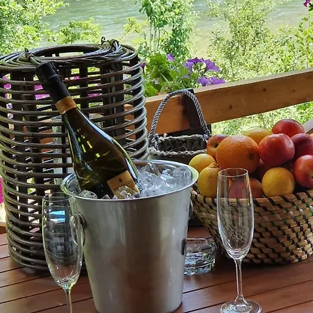 Gold River Вилла